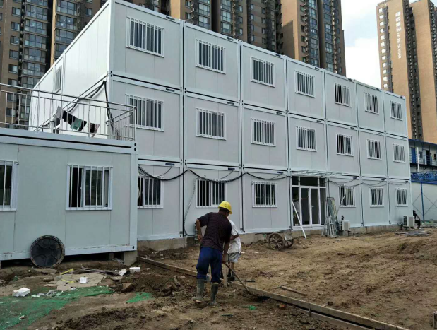 組裝式集成房屋各個(gè)方面有哪些普通房屋建筑沒有的特性優(yōu)勢(shì)，下面的文章中為您分享一下。